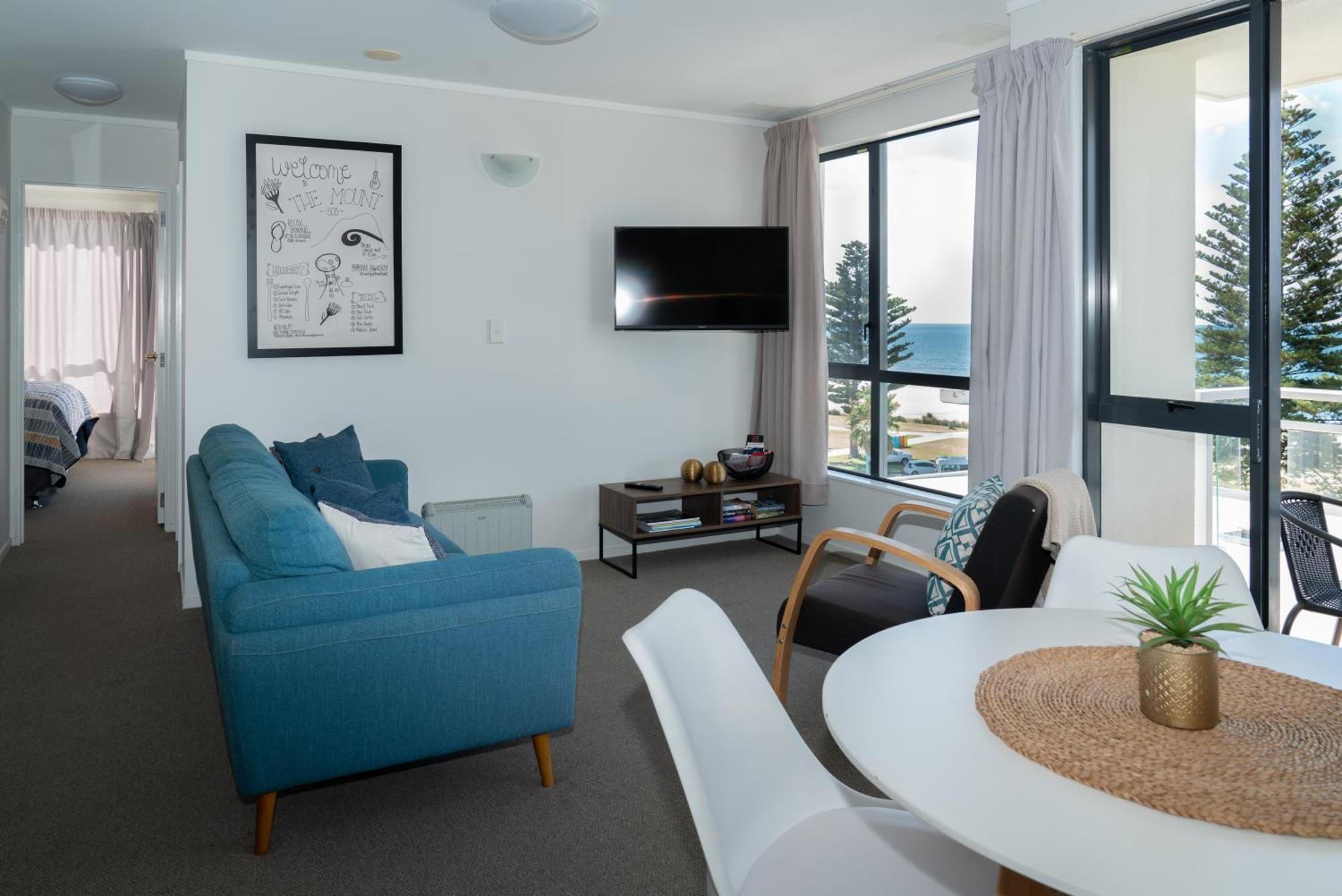 מאונט מאונגאנוי Ocean View Beach Escape - Top Floor Apartments, Mt Maunganui Base מראה חיצוני תמונה